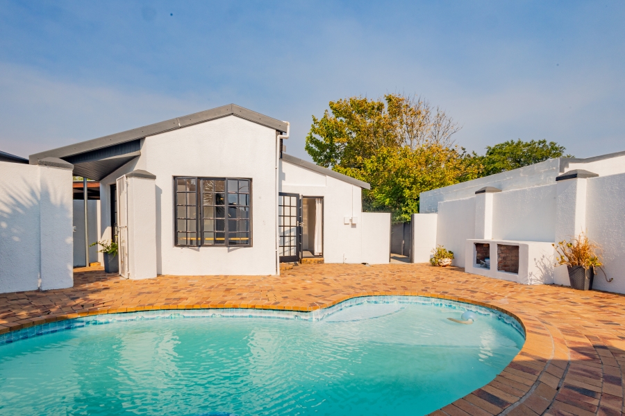 5 Bedroom Property for Sale in De Bron Western Cape